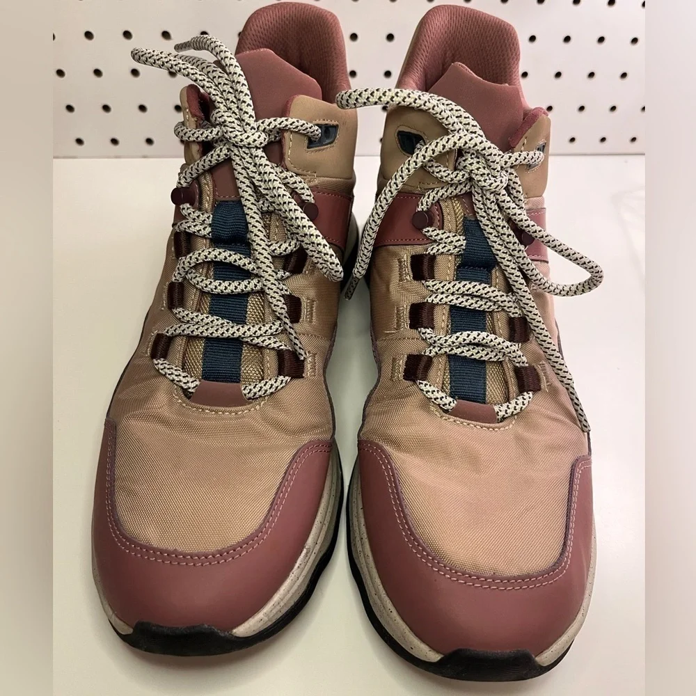 Clarks Women's Jaunt Lo Hiking Boot in Taupe Combi Size 11 Outdoor Gorpcore Boho